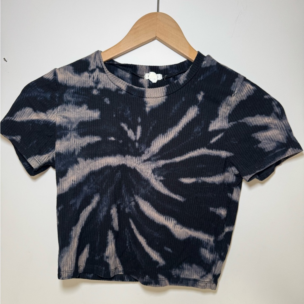 Tie-Dye Black and Gray Women's Top